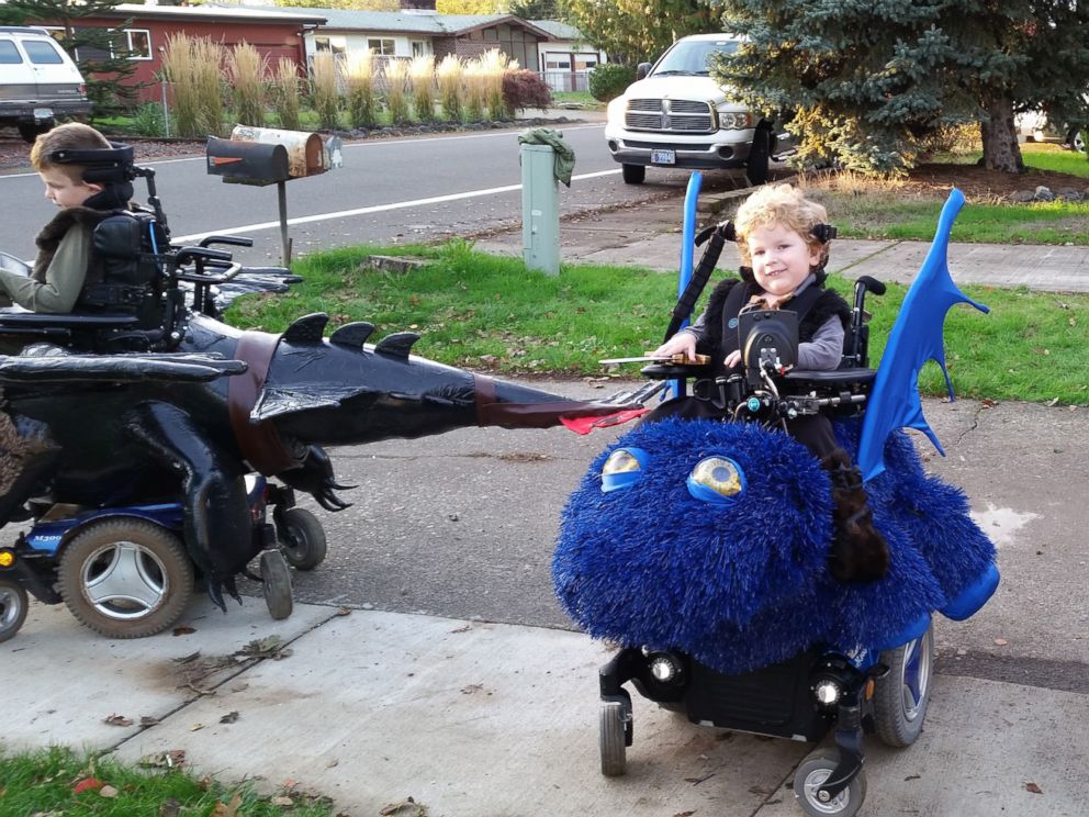 PHOTO: Magic Wheelchair founder Ryan Weimers sons, Keaton and Bryce, play in their wheelchair costumes.