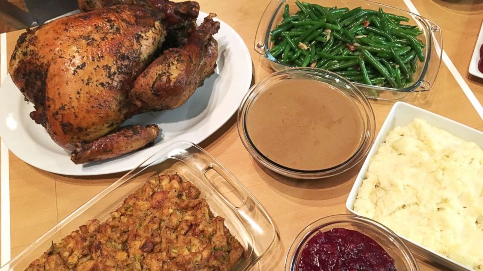 PHOTO: "Good Morning America" tried out a prepared meal for Thanksgiving dinner from Whole Foods.