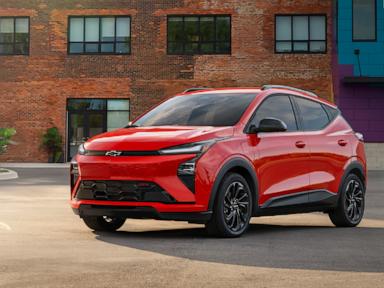 Why Budget Ev Car Buyers Are Getting The Chevy Bolt And Nissan Leaf Wrong