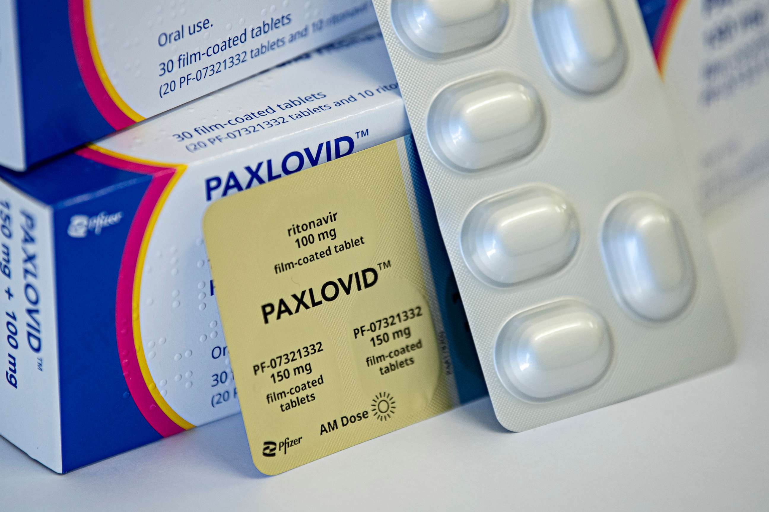 PHOTO: 01 March 2022, Berlin: The drug Paxlovid against Covid-19 from the manufacturer Pfizer is lying on a table. Photo: Fabian Sommer/dpa (Photo by Fabian Sommer/picture alliance via Getty Images)