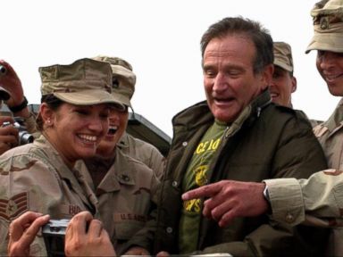 Robin Williams' Connection to US Troops