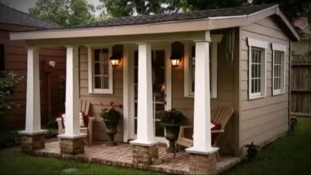 backyard 'she shed,' where women go to get away video