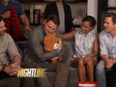 VIDEO: "Nightline's" Juju Chang surprised the actor with the stuffed toy after an interview with the "Magic Mike" cast.