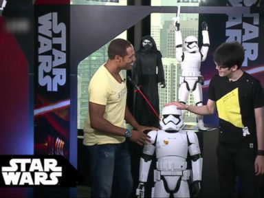 First Ever 'Star Wars: The Force Awakens' World Toy Unboxing Begins