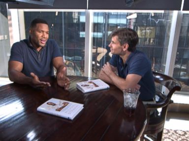 Michael Strahan Teaches Us to 'Wake Up Happy'