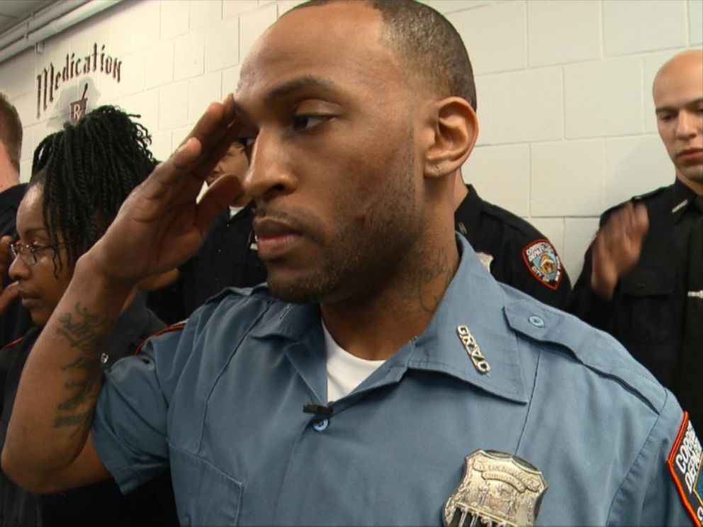 Rikers Island Officer Describes What A Day Is Like For Him At The Jail Abc News