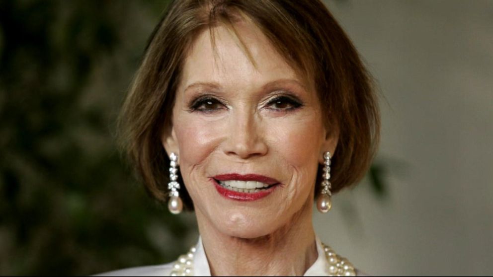 Legendary Tv Actress Mary Tyler Moore Dies At 80 Video Abc News 0738