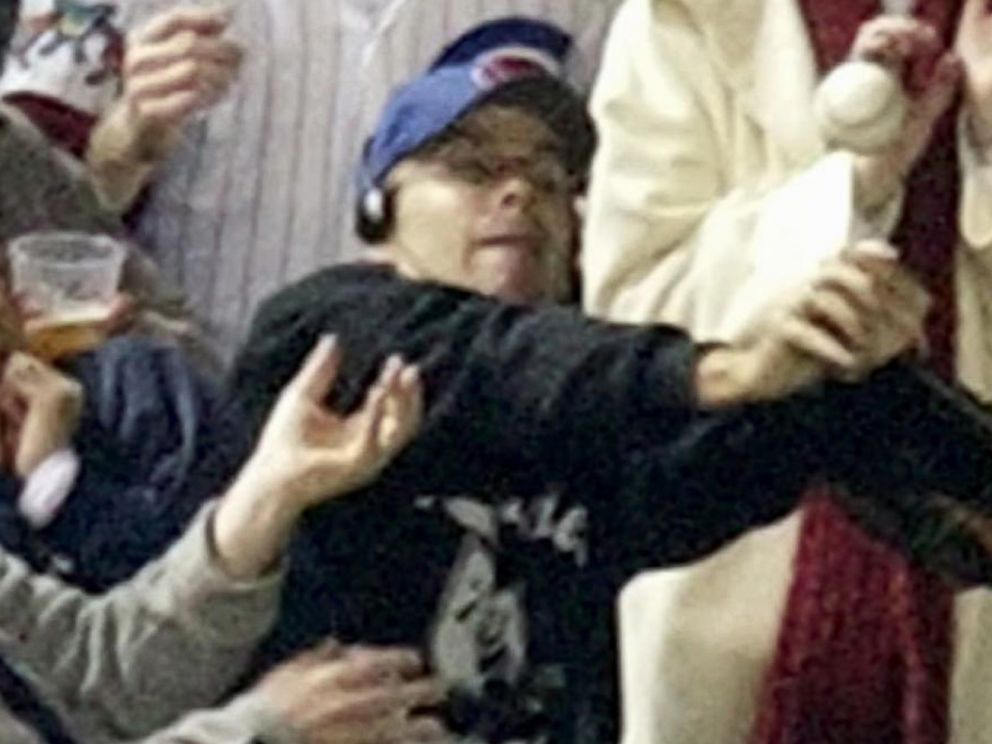 Cubs present World Series ring to Steve Bartman - The Boston Globe