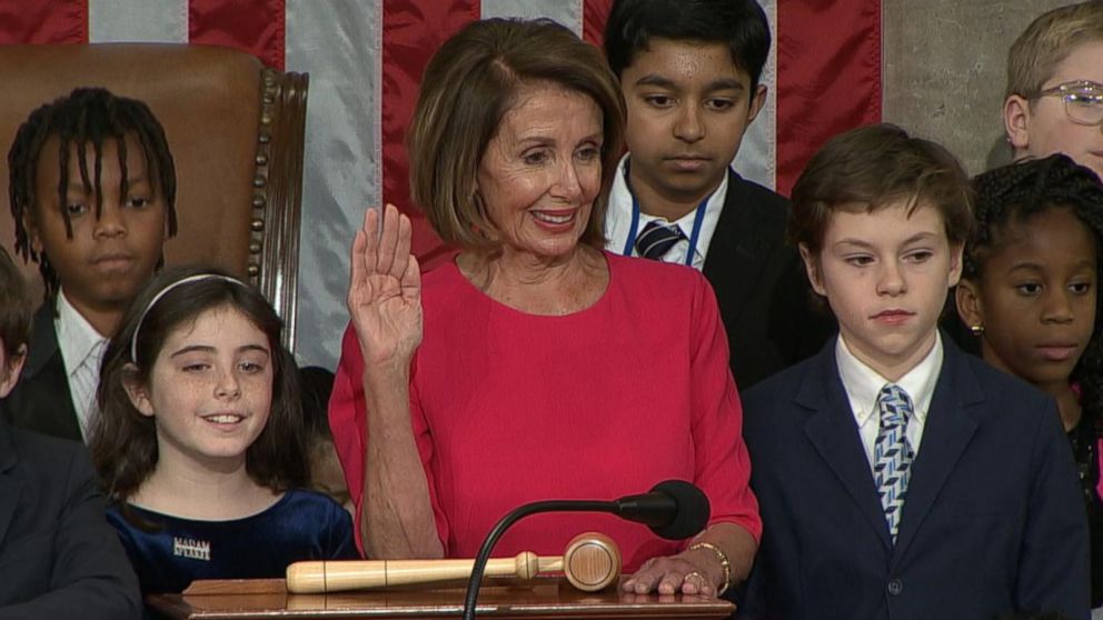   VIDEO: Pelosi picks up the speaker while the stop goes on 