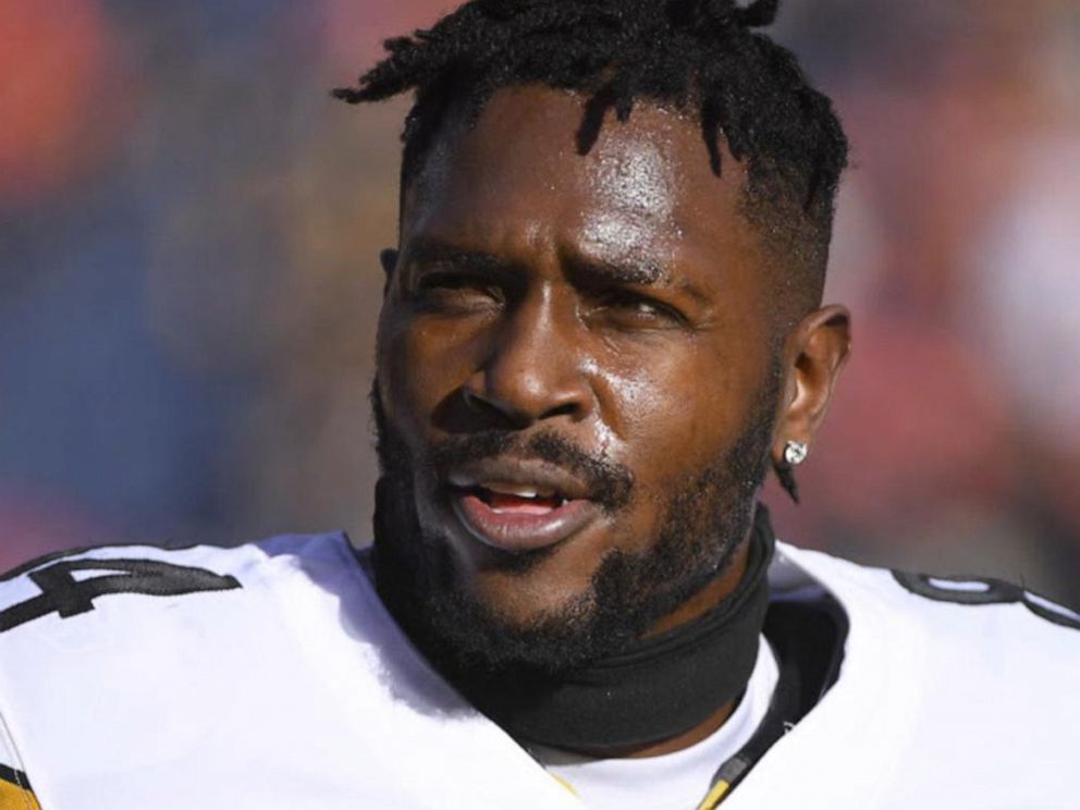 Raiders receiver Antonio Brown out indefinitely with injured feet 