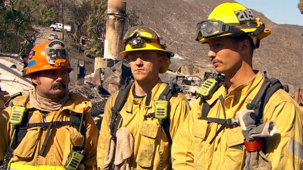 Firefighters Battling California Wildfires With Hurricane-force Winds | GMA