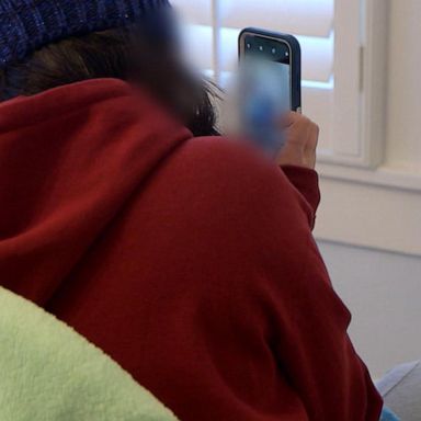 VIDEO: Mom poses as 11-year-old girl online to expose potential predators, grooming tactics 