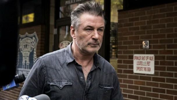 Video Alec Baldwin, ‘Rust’ Armorer To Be Charged With Involuntary ...