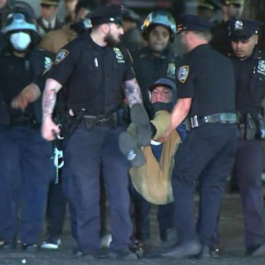 VIDEO: NYPD clears Columbia hall of protesters