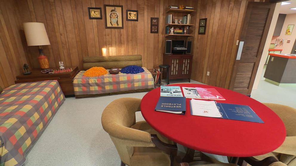 VIDEO: 'The Brady Experience' offers tours of iconic TV home