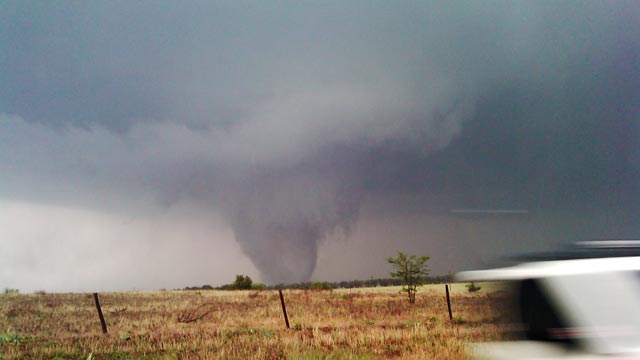 Storm Chasers Go After Tornadoes in Missouri, Oklahoma Photos - ABC News