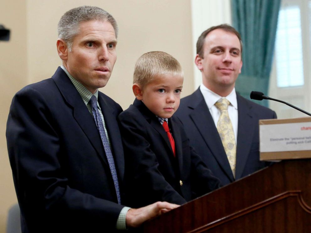 PHOTO: Carl Krawitt, left, a supporter of a measure requiring nearly all of California school children to be vaccinated, answers a question during a news conference at the Capitol in Sacramento, Calif., June 24, 2015.