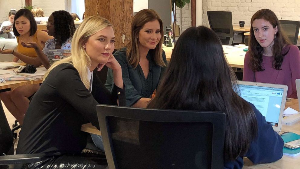 PHOTO: Karlie Kloss mentors girls learning to code at The Flatiron School in New York.