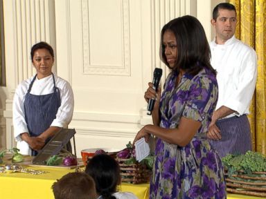 VIDEO: White House Garden Harvest: Michelle Obama Tells Kids To Eat Their Veggies