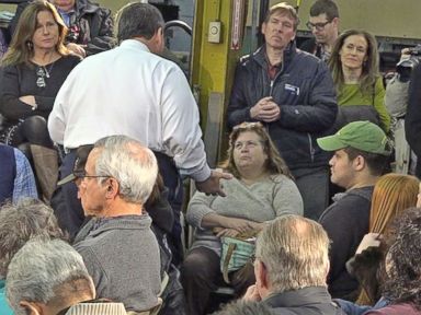 VIDEO: Christie Gets Down on One Knee to Win Over Undecided Voter