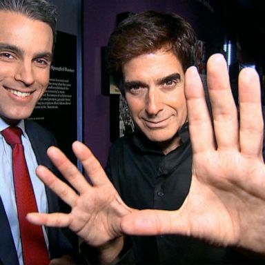 VIDEO: Magician David Copperfield makes a missing star on US flag reappear