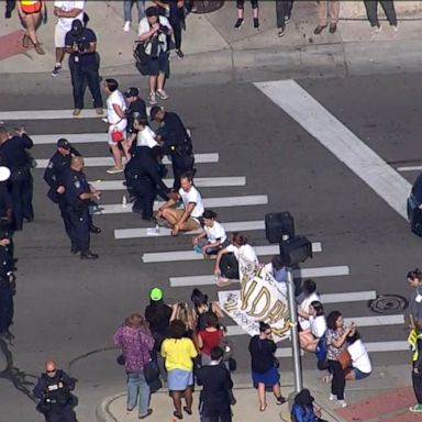 Protesters block tunnel before debate, demand #DignityNotDeportation