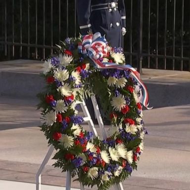 VIDEO: Wreath-laying ceremony at Arlington National Cemetery 