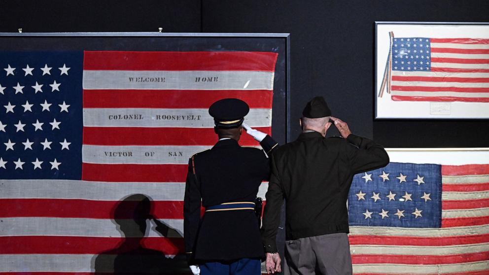 PHOTO: US-POLITICS-ANNIVERSARY-250
