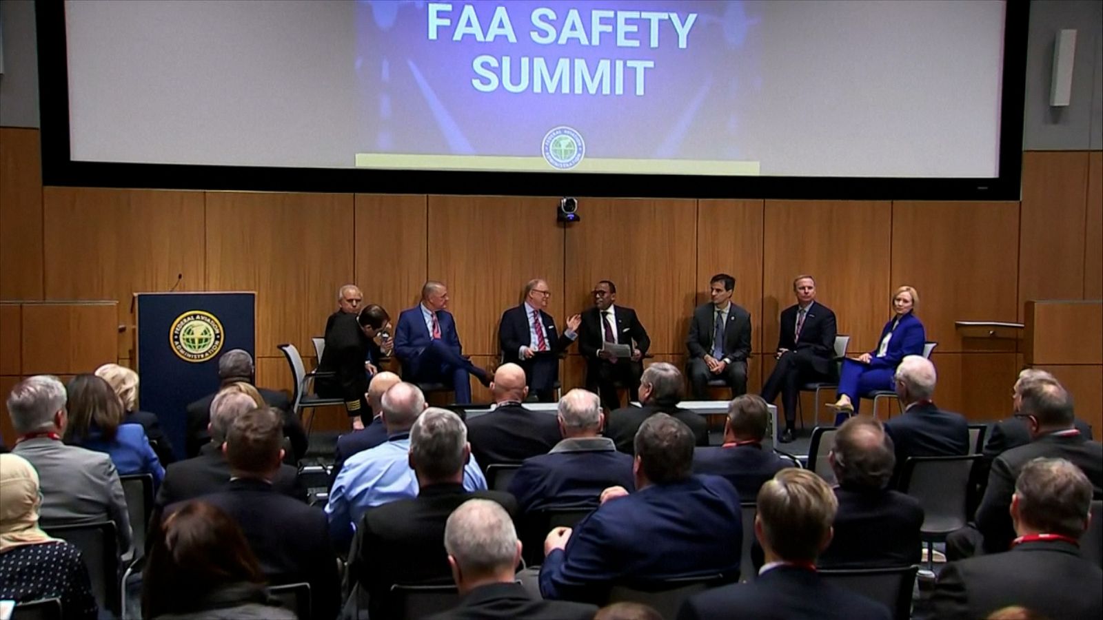 FAA holds safety summit amid close calls Good Morning America