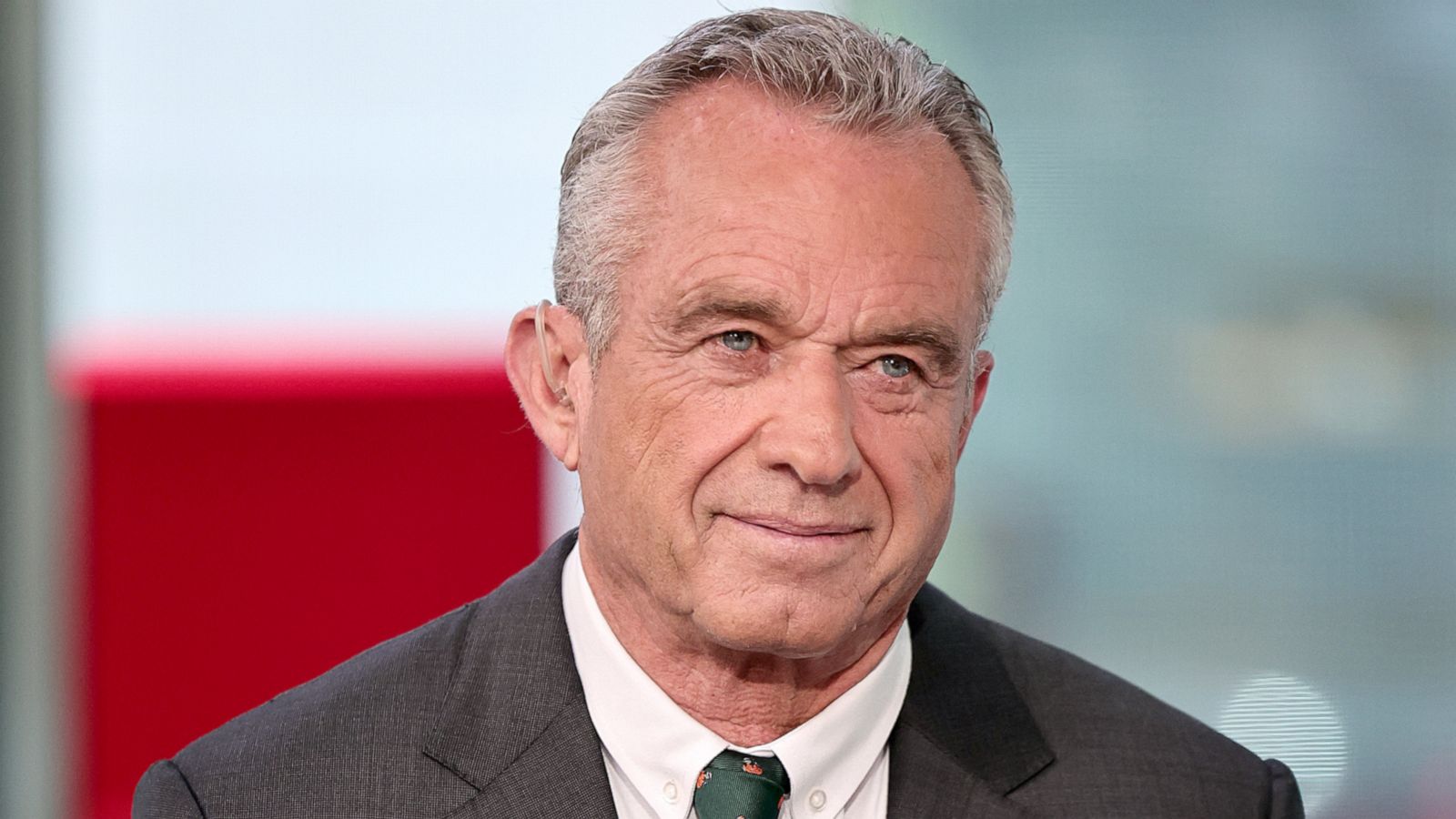 Who is Robert F. Kennedy Jr.? - Good Morning America