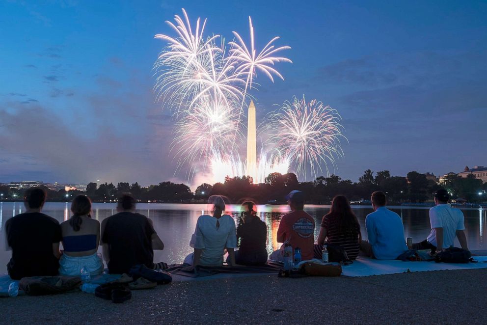 PHOTO: Fireworks light up the sky above the Washington Monument during the second Salute to America on the National Mall in Washington on Independence Day, July 04, 2020.