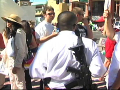 Video of protesters outside of Obamas event at the VFW in Phoenix, Arizona.
