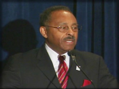 Video of Roland Burris giving a press conference.