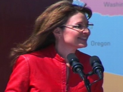 Video of emcee calling Sarah Palin hotter and smarter