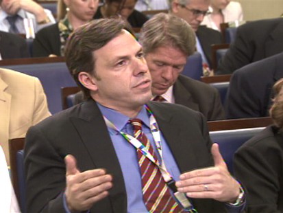 ABC News video ABC News reporter Jake Tapper asking questions at White House briefing.