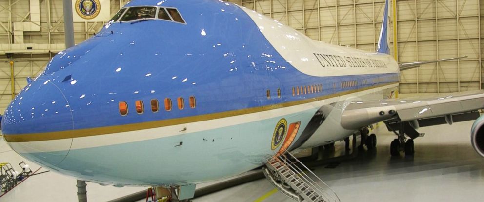 A fresh new paint job for Air Force One 