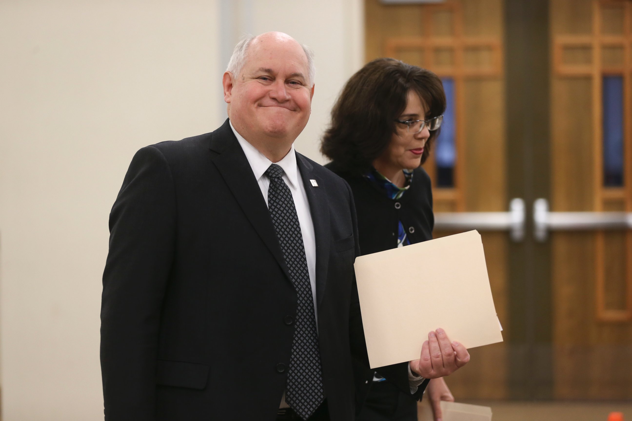 PHOTO: Republican congressional candidate in Kansas' 4th district, Ron Estes, votes at Holy Cross Lutheran Church in Wichita Kan., April 11, 2017.