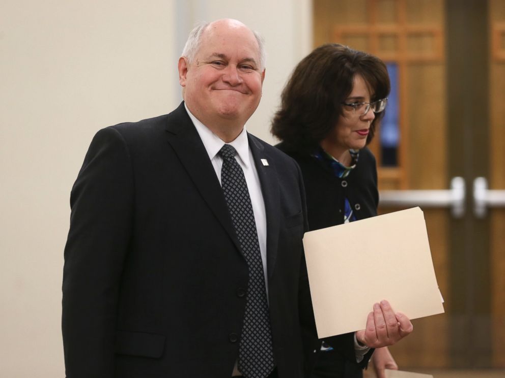 PHOTO: Republican congressional candidate in Kansas 4th district, Ron Estes, votes at Holy Cross Lutheran Church in Wichita Kan., April 11, 2017.