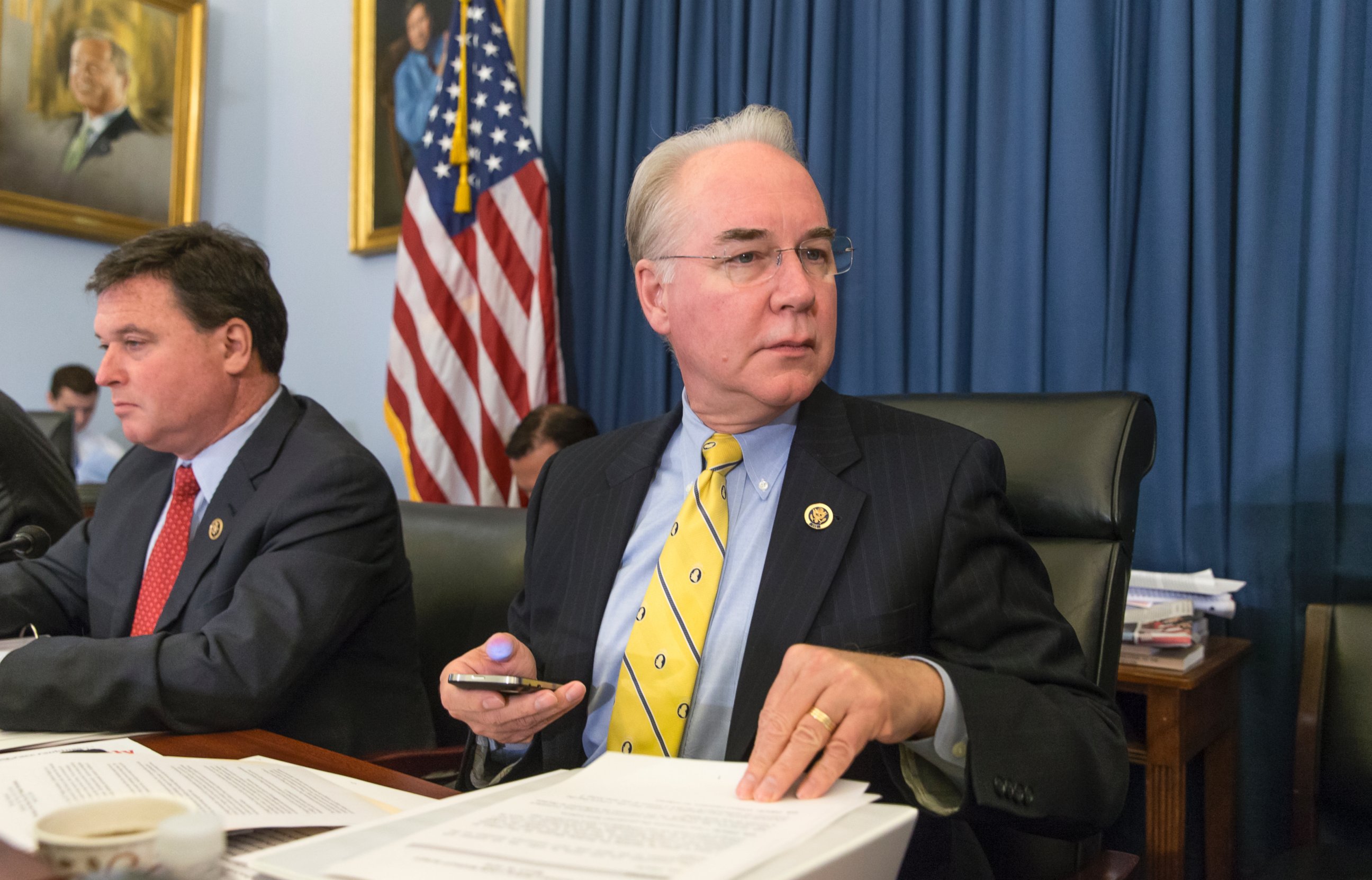 PHOTO: House Budget Committee Chairman Tom Price, R-Ga., joined at left by Vice-Chairman Todd Rokita, R-Ind., on Capitol Hill in Washington, March 16, 2016. 