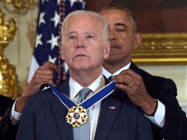 PHOTO: President Barack Obama presents Vice President Joe Biden with the Presidential Medal of Freedom during a ceremony in the State Dining Room of the White House in Washington, Jan. 12, 2017.