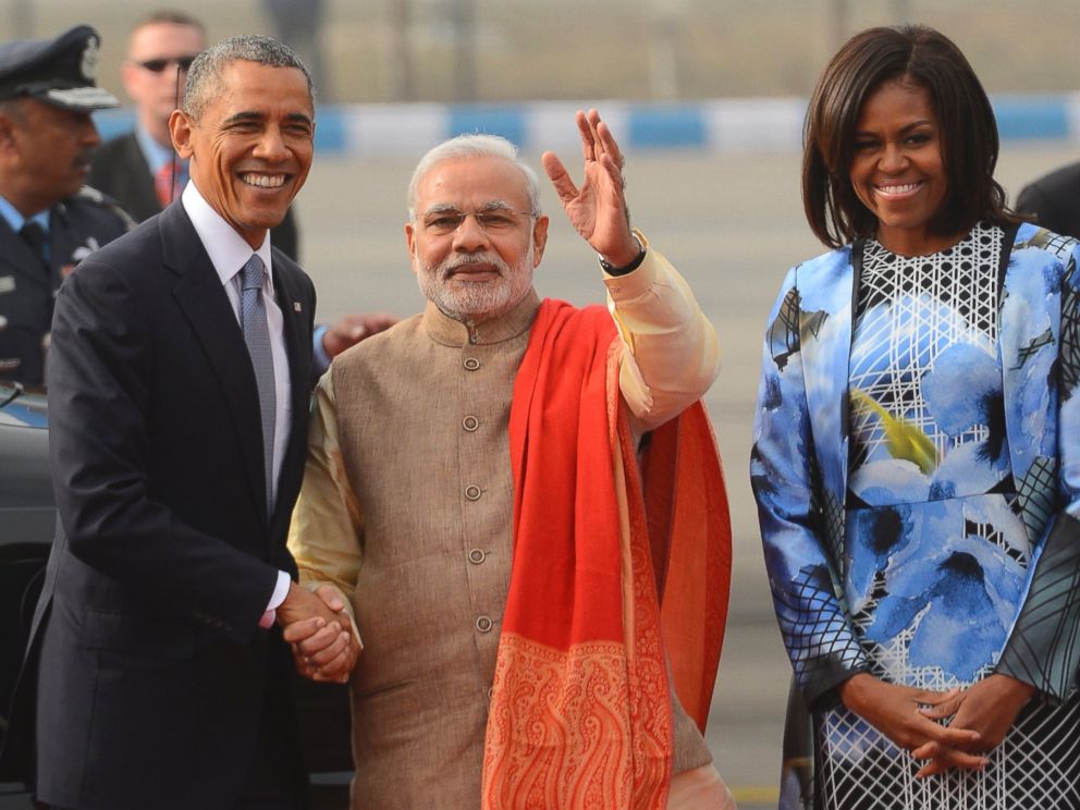 Michelle Obama Has India Buzzing About Her Outfit - ABC News