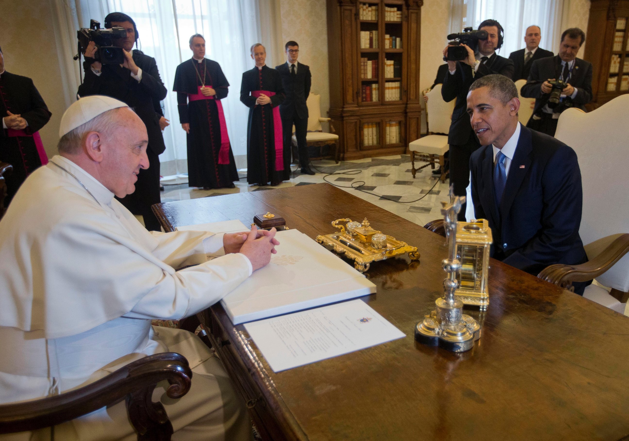 PHOTO: U.S. President Barack Obama meets with Pope Francis, March 27, 2014 at the Vatican.