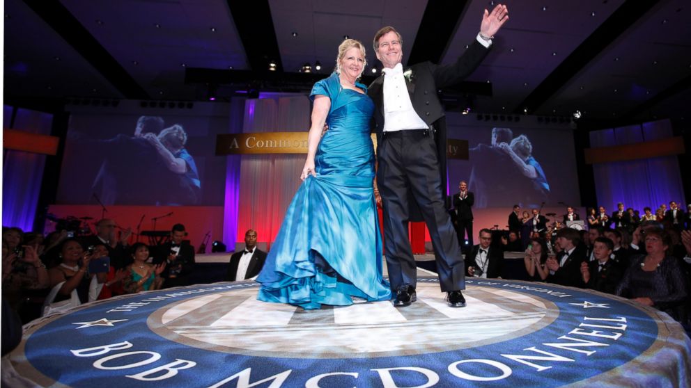 PHOTO: Virginia Gov. Bob McDonnell waves to the crowd along with his wife, Maureen during his inaugural ball in Richmond, Va., Jan. 16, 2010.