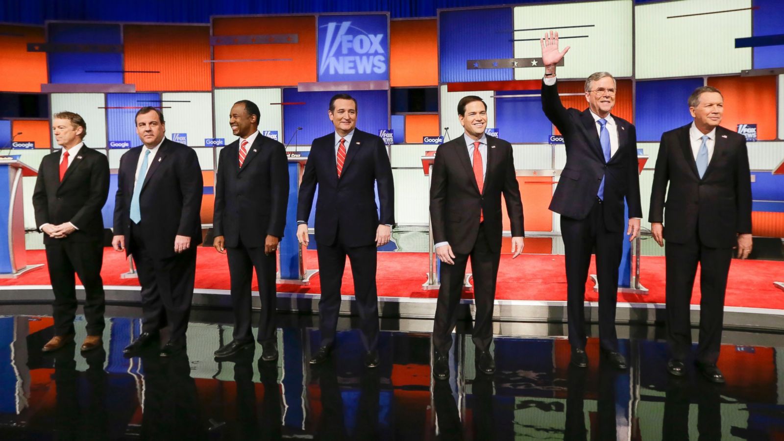 2016 Republican debate: Trump on small hands: 'I guarantee you