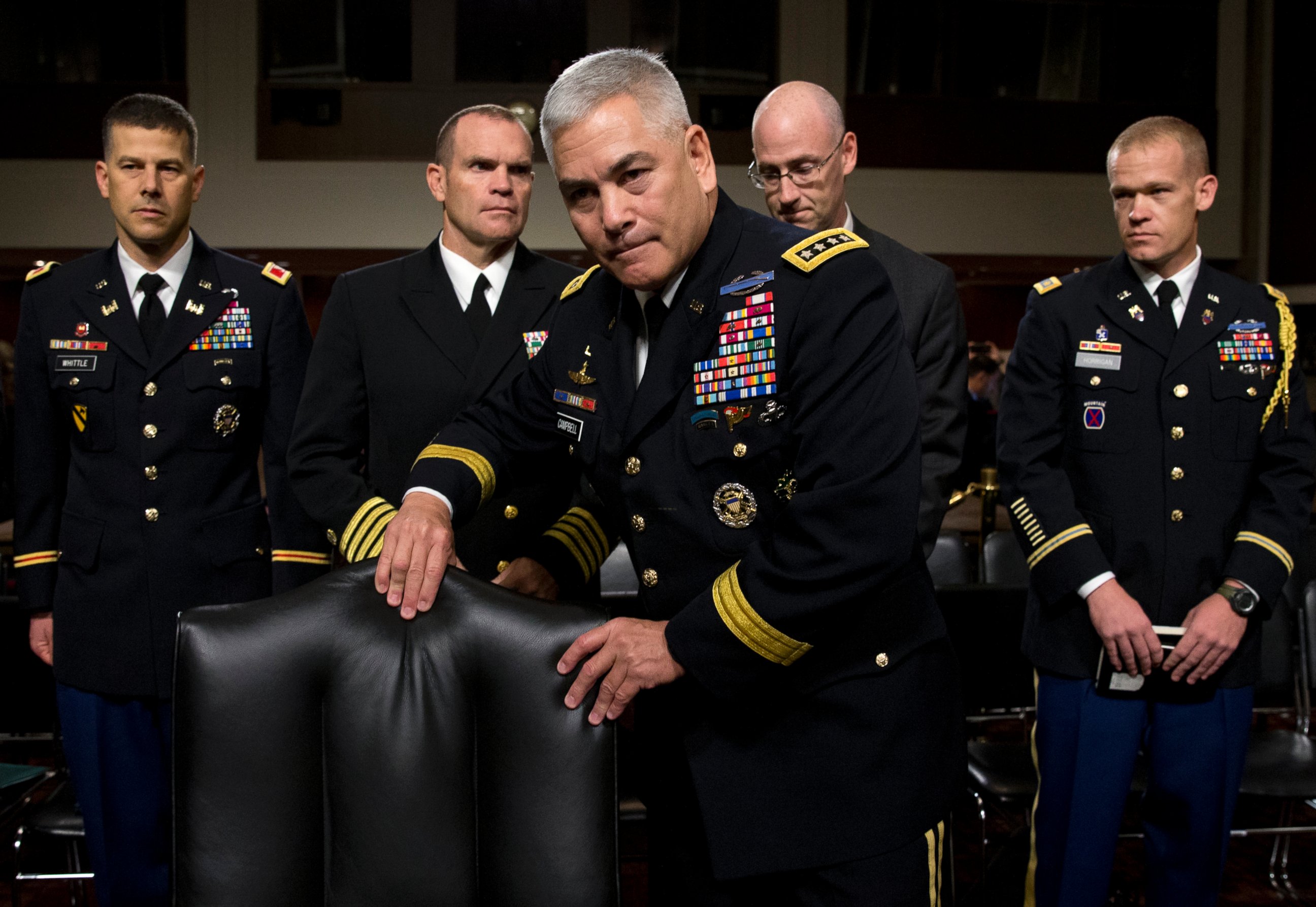 PHOTO: U.S. Forces-Afghanistan Resolute Support Mission Commander Gen. John Campbell arrives on Capitol Hill in Washington, Oct. 6, 2015, to testify before the Senate Armed Services Committee.