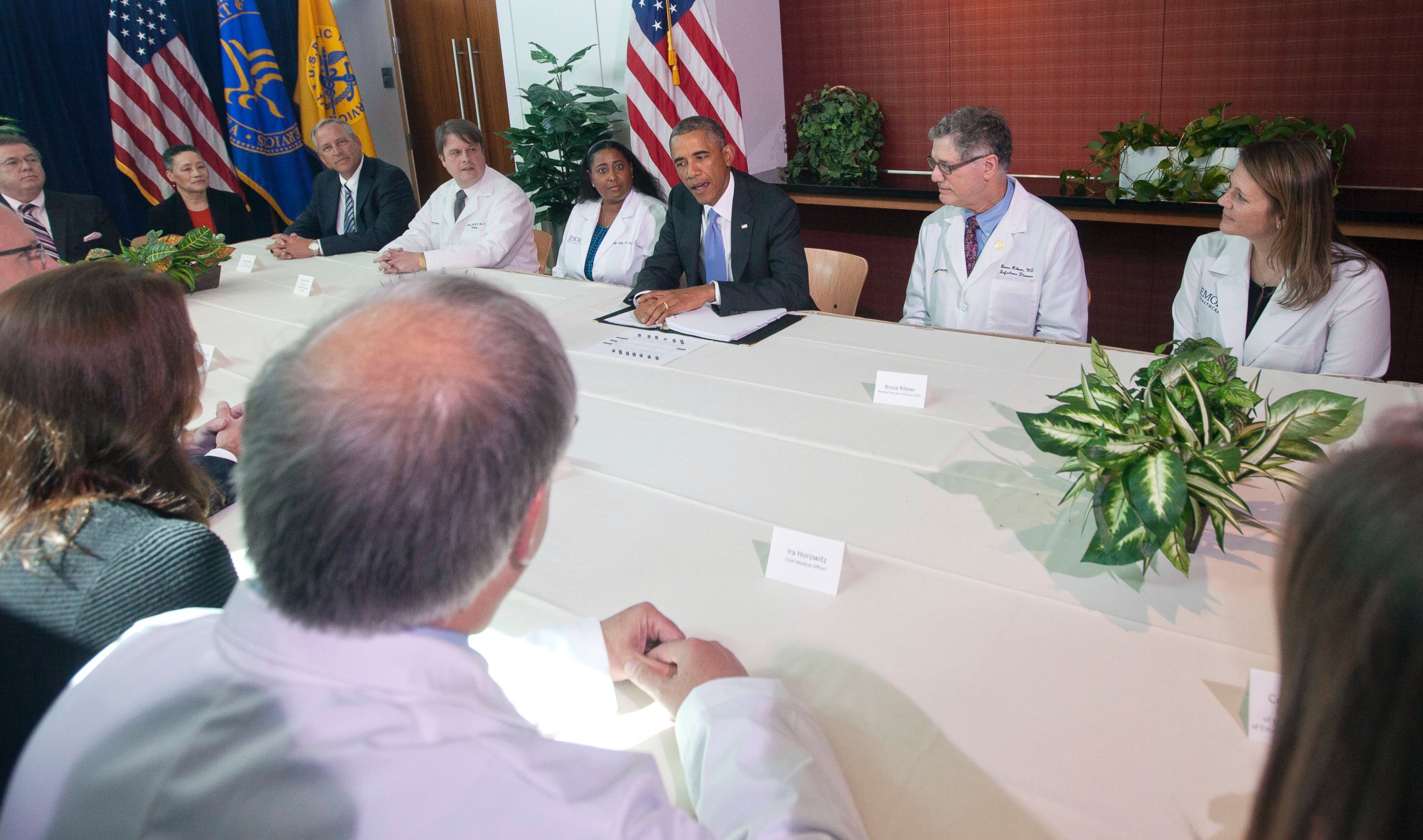 PHOTO: President Barack Obama, center, is pictured with Emory University doctors and healthcare professionals during a CDC meeting on Sept. 16, 2014 in Atlanta, Ga.