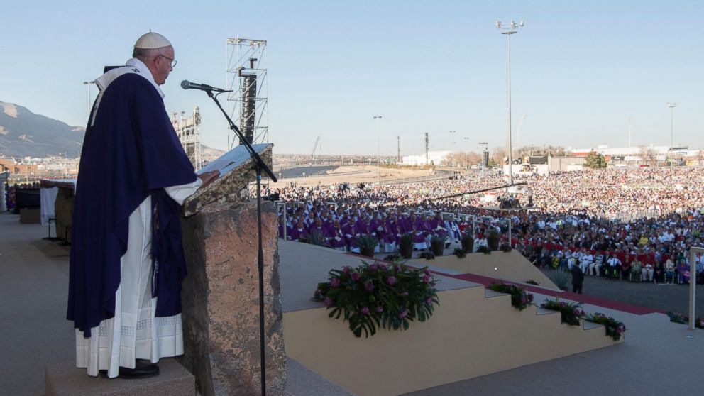 PHOTO:Pope Francis speaks during a mass he celebrated in Ciudad Juarez, Mexico, Feb. 17, 2016.  