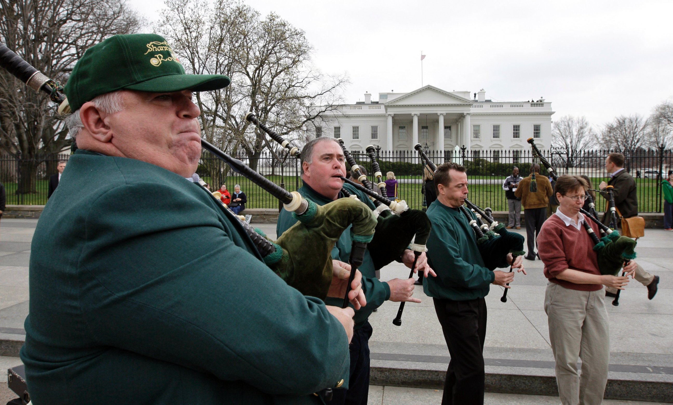 PHOTO: Bill McTighe of Chicago, plays the bagpipes with the Shannon Rovers in front of The White House in Washington, March 17, 2009.