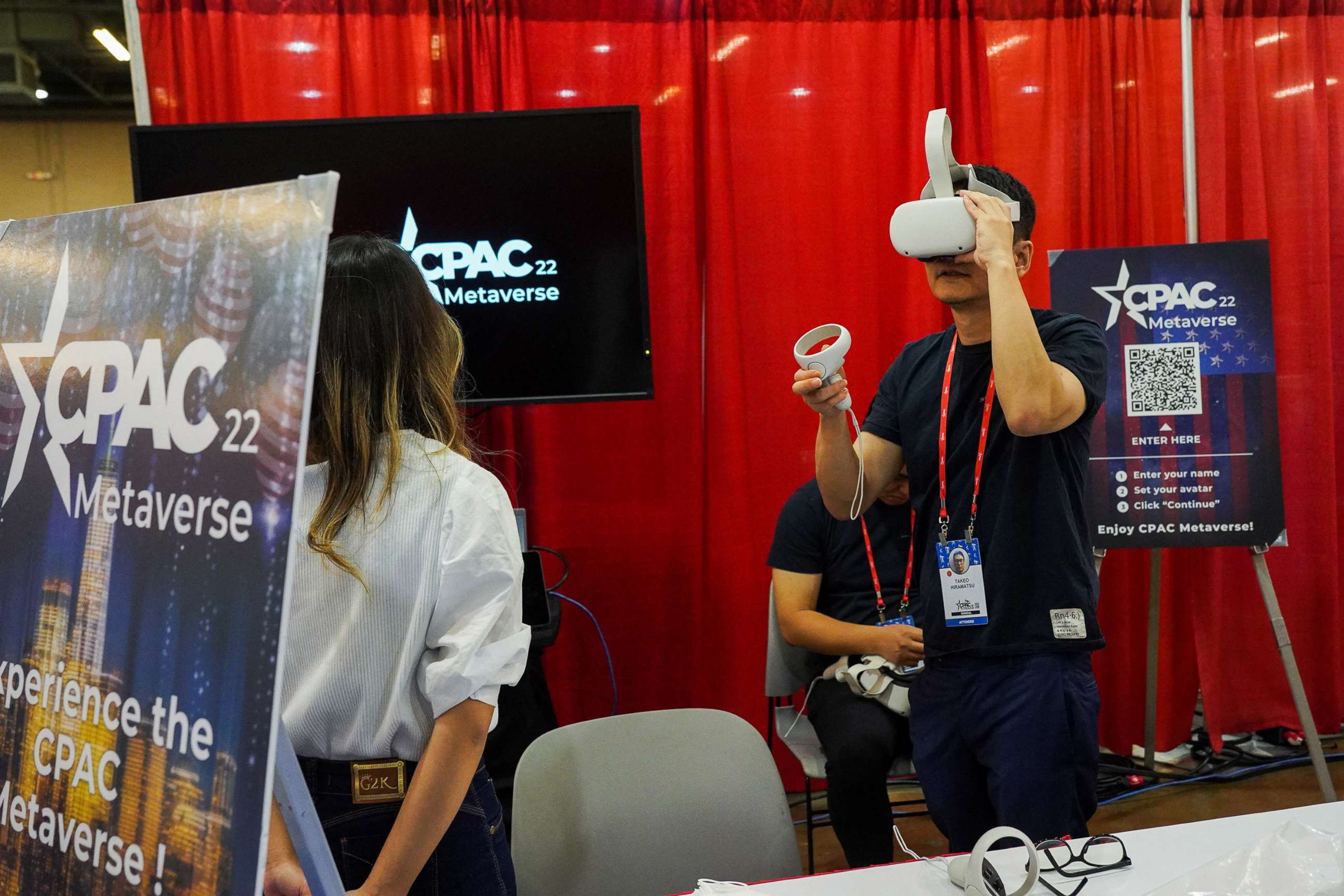 PHOTO: A person uses VR goggles during the Conservative Political Action Conference (CPAC) in Dallas, Aug. 4, 2022. 