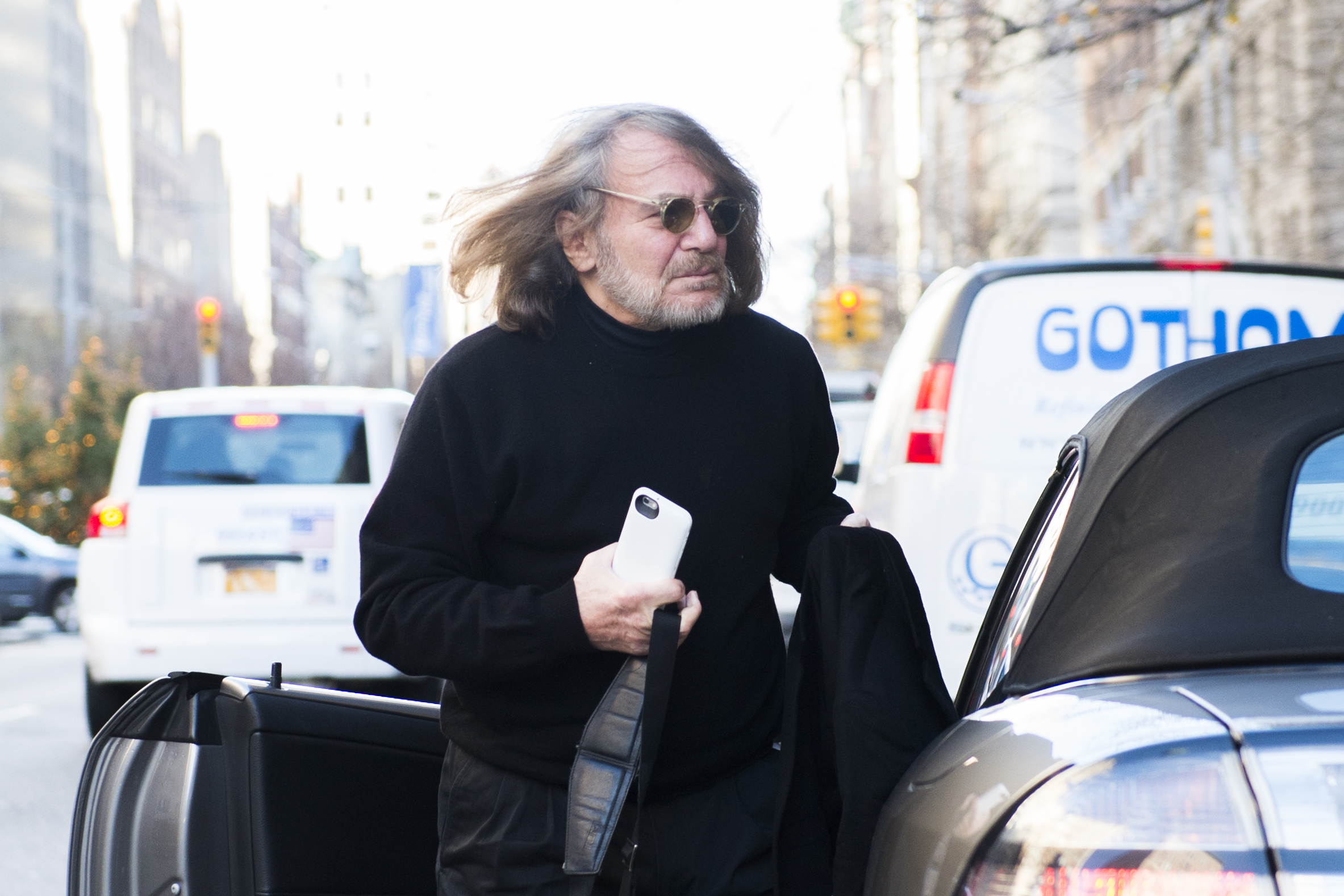 PHOTO: Dr. Harold Bornstein,  personal physician to Donald Trump arrives at his office at 101 East 78th street on Dec. 15, 2015.